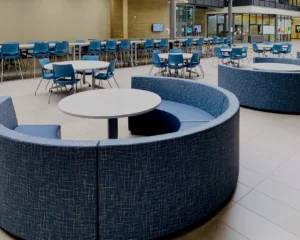 Pillar Curved Lounge